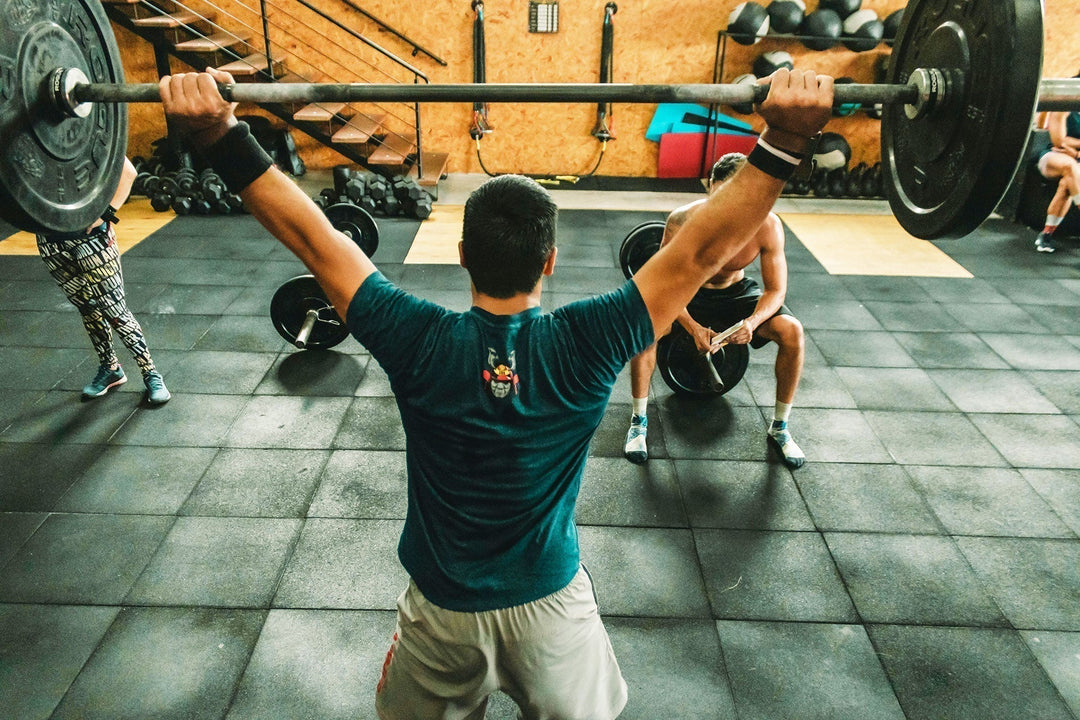 The Ultimate Guide to Workout Supplements: Benefits, Risks, and How They Work